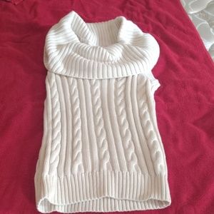 Cream beautiful sweater very good condition